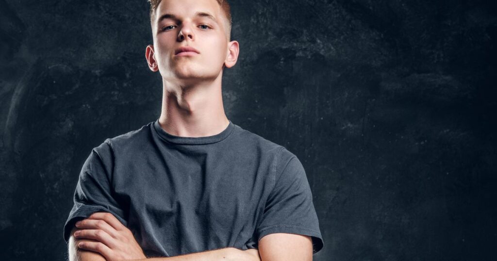 Krása předstíraná, láska manipulovaná – narcista ve vztahu vás nejprve okouzlí a pak postupně ničí.