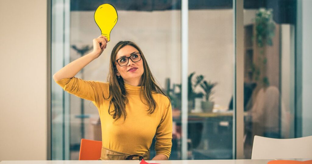 Budujte emoční inteligenci používáním emocí jako vnitřní navigace která vás dovede k vlastnímu já.